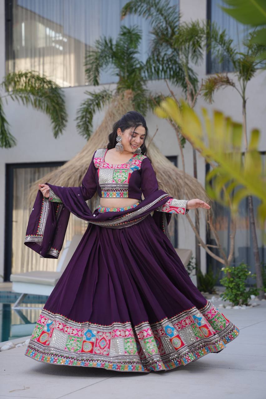 Coding Embroidery Siqunce Work with zip In Choli