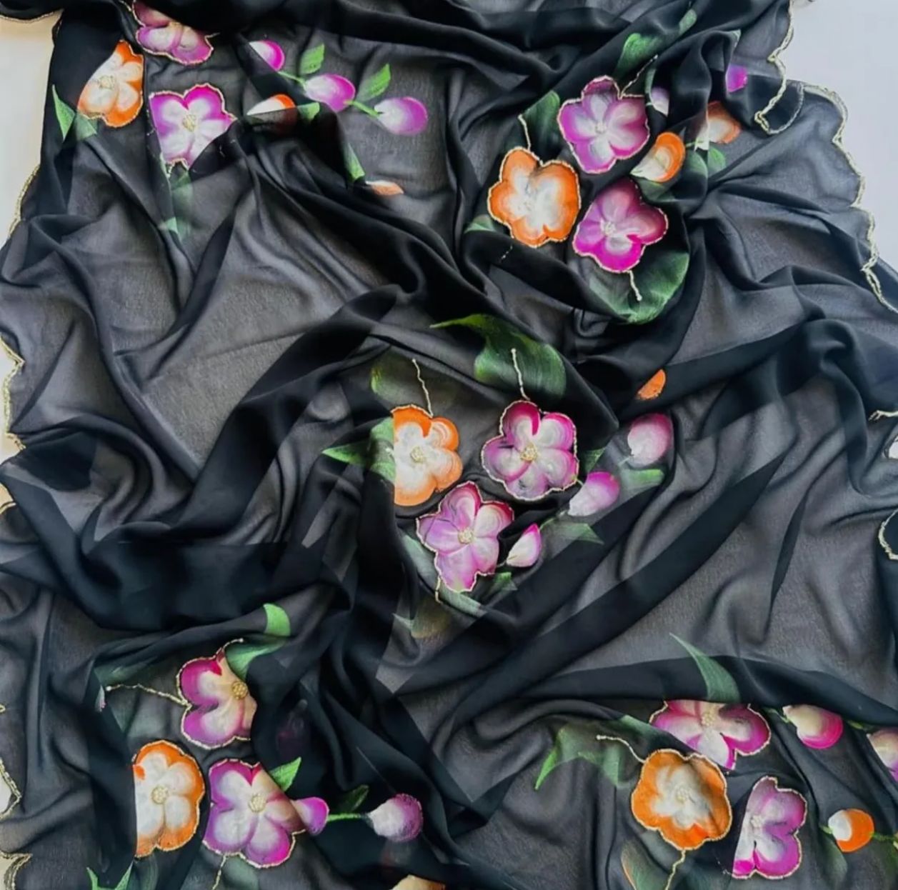 Handprint & Handwork Cut Dana Pearl Work in Sa