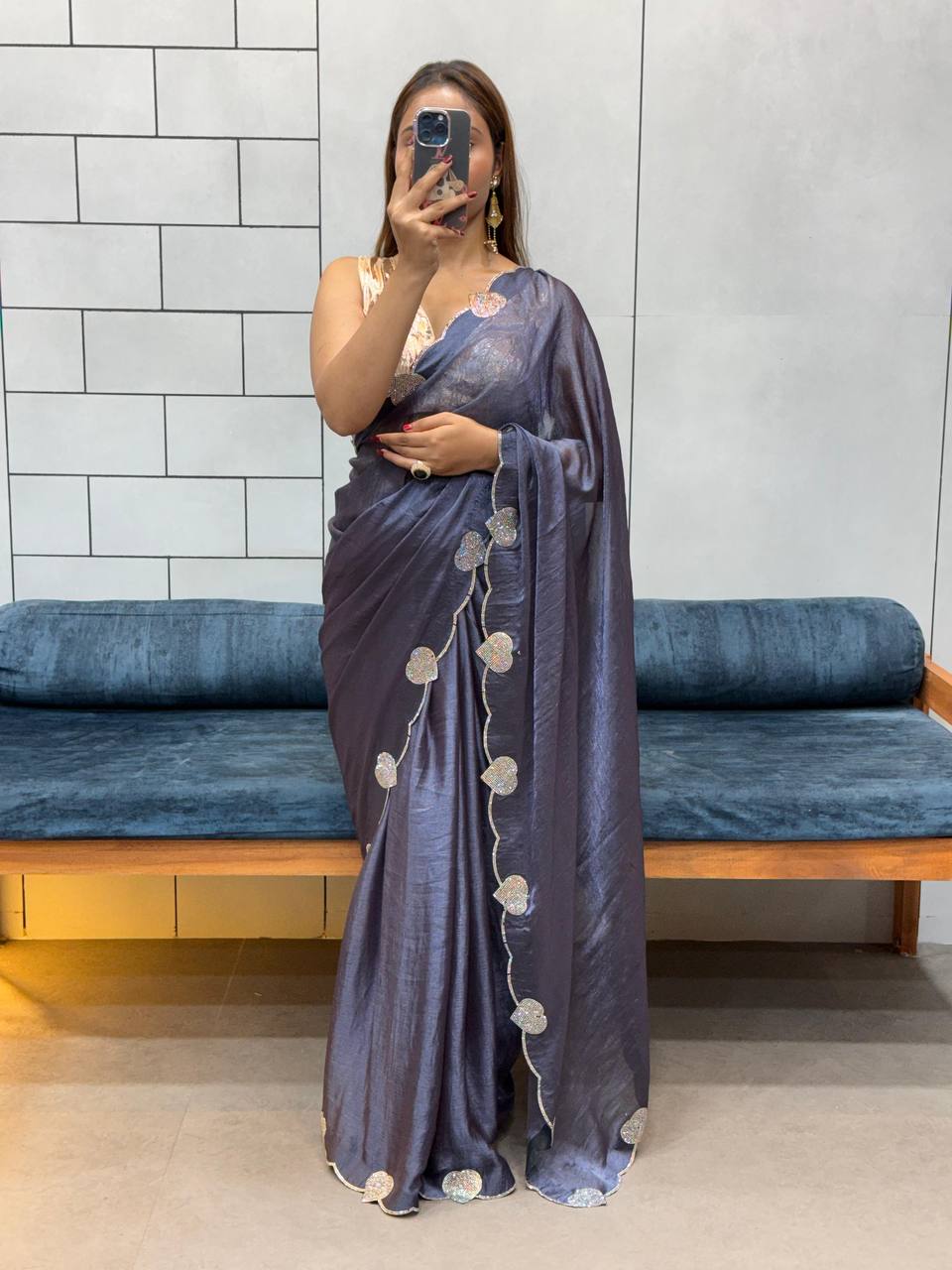 Style Loving Hart Diamond Cut Work Sarii