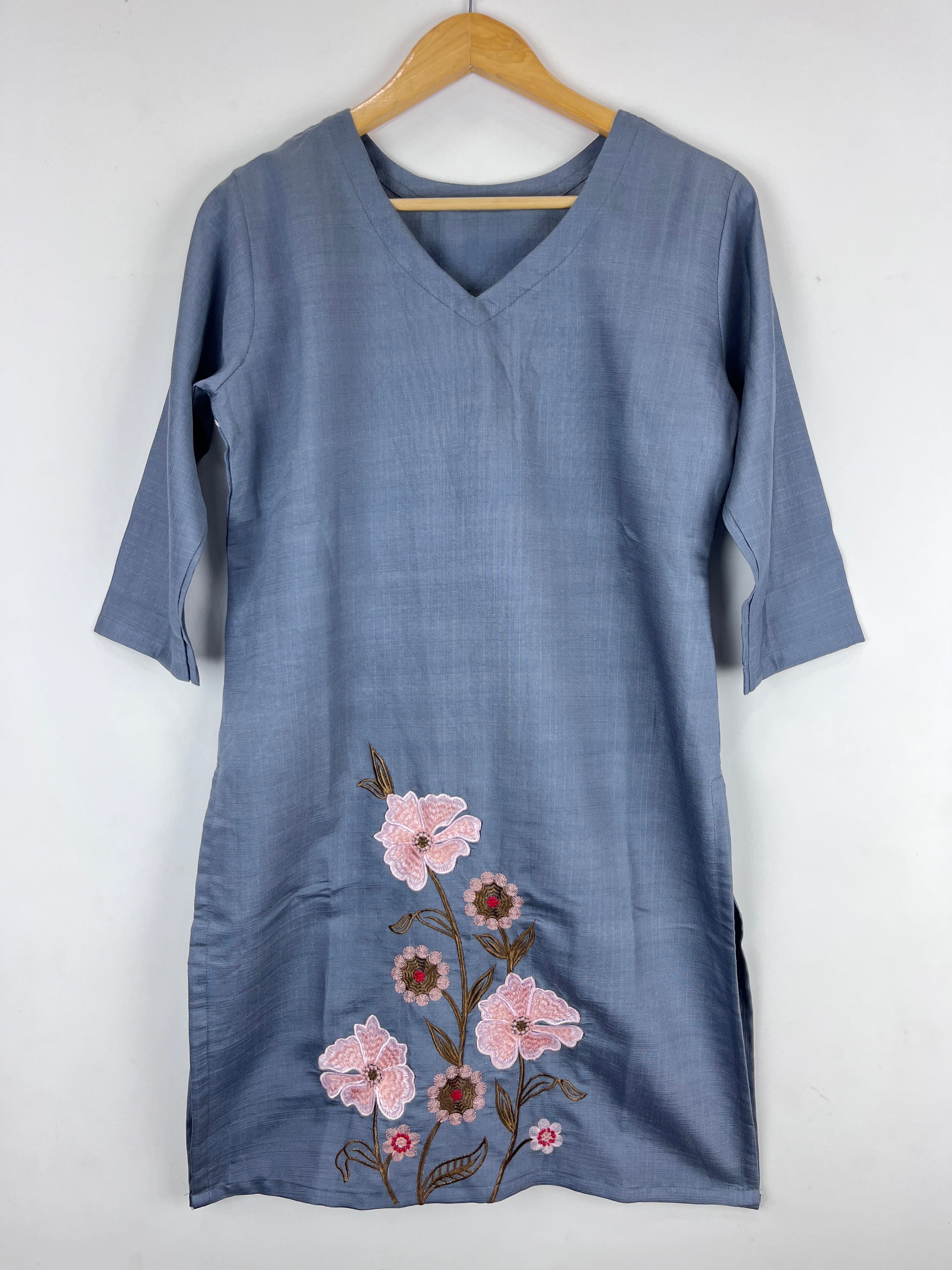 Pure Vertical Embroidery Thred Work Top Pent