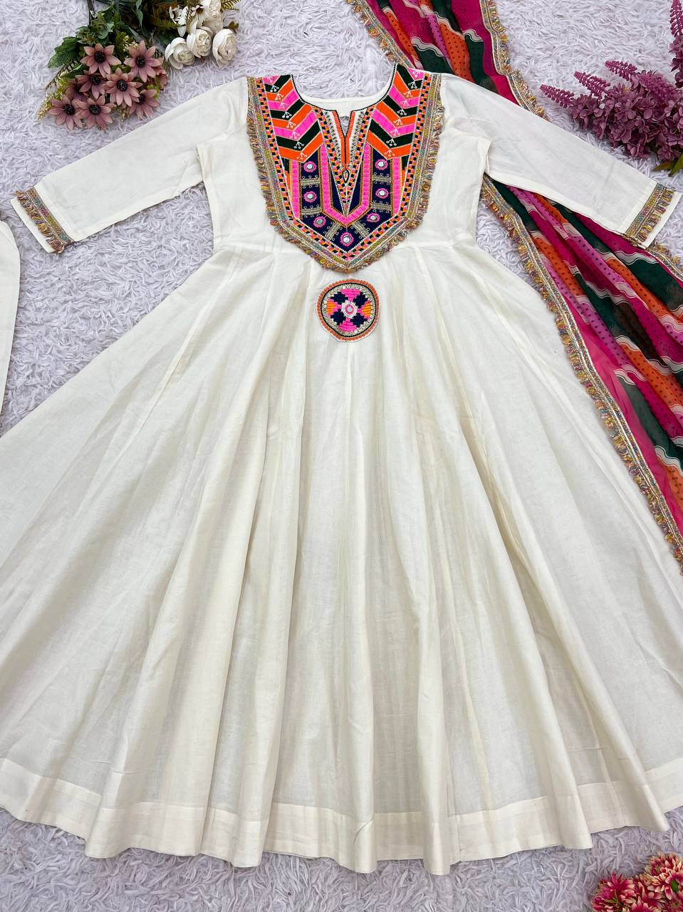 Pure Khadi Cotton With Embroidery Work Top Pent