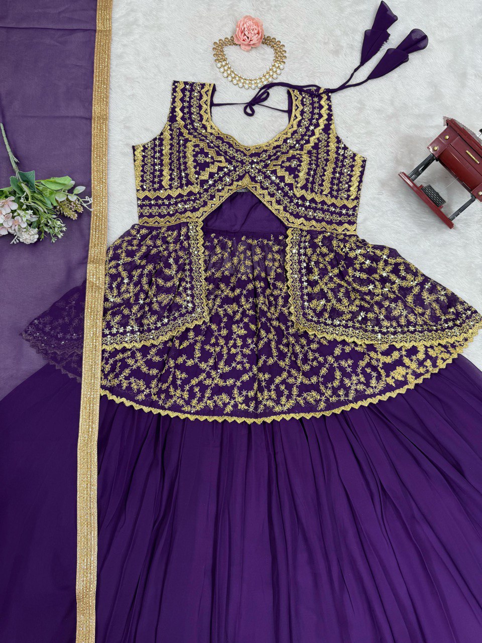 New Look Fox Georgette Micro Inner With Semi Stitch Lehenga