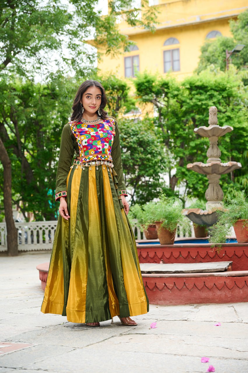 Chinnon Navratri Lehenga Set with Kutchi Gamthi Work