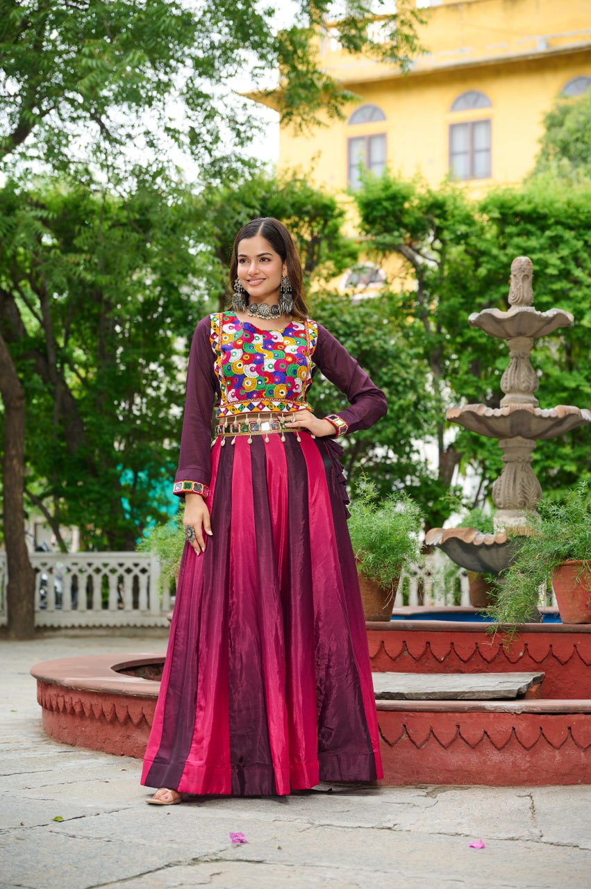 Chinnon Navratri Lehenga Set with Kutchi Gamthi Work