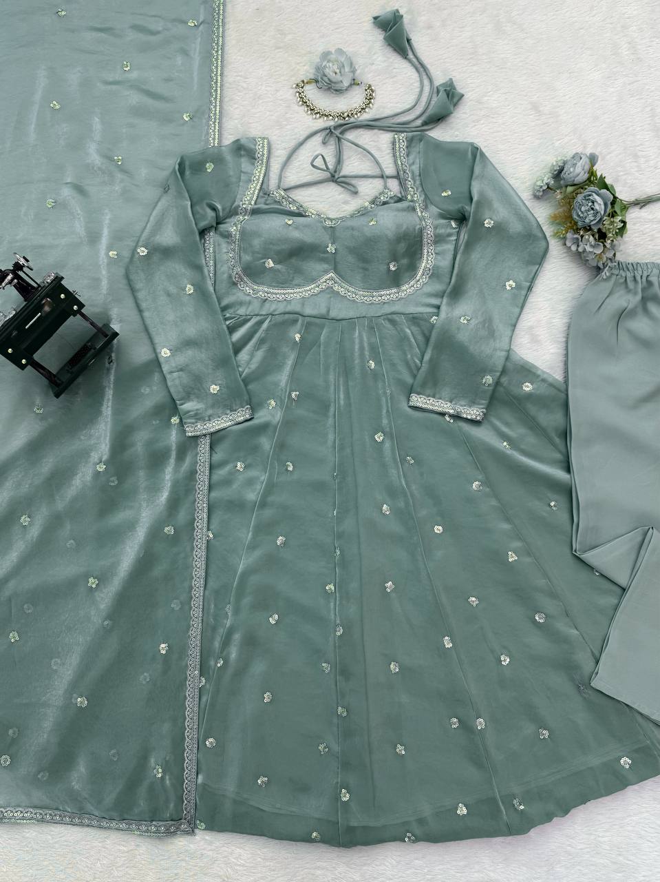 Beautifull Fendy Silk With Thread And Sequience Work Anarkali