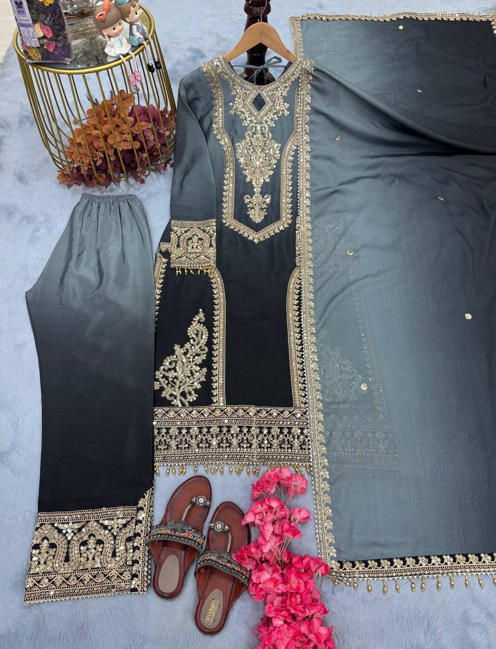 Dual Tone Peding Chinon Silk Coding Dori Work Top Pent