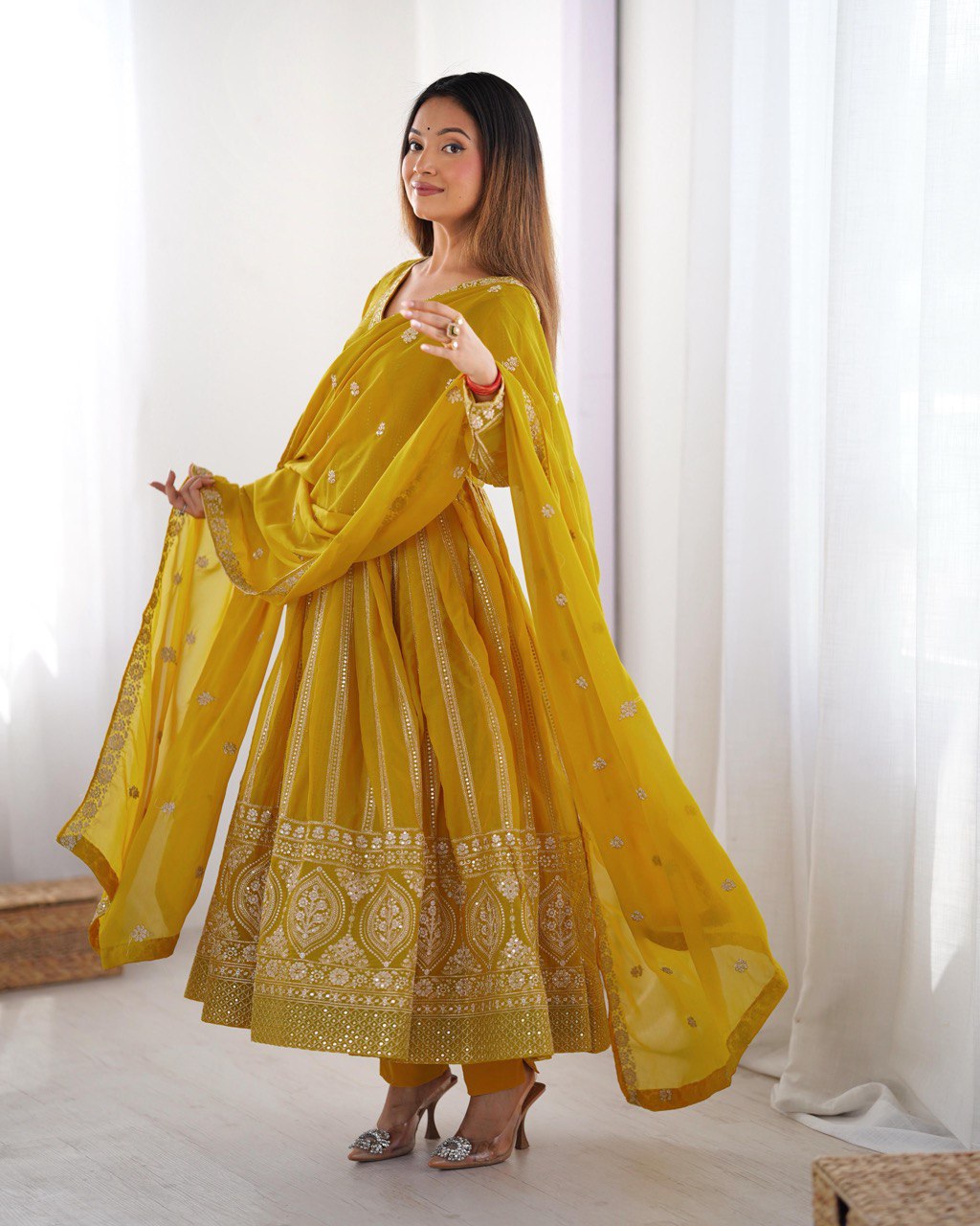 WOMEN'S WEAR SUMMER WEDDING SPECIAL SEQUENCE WORK GOWN