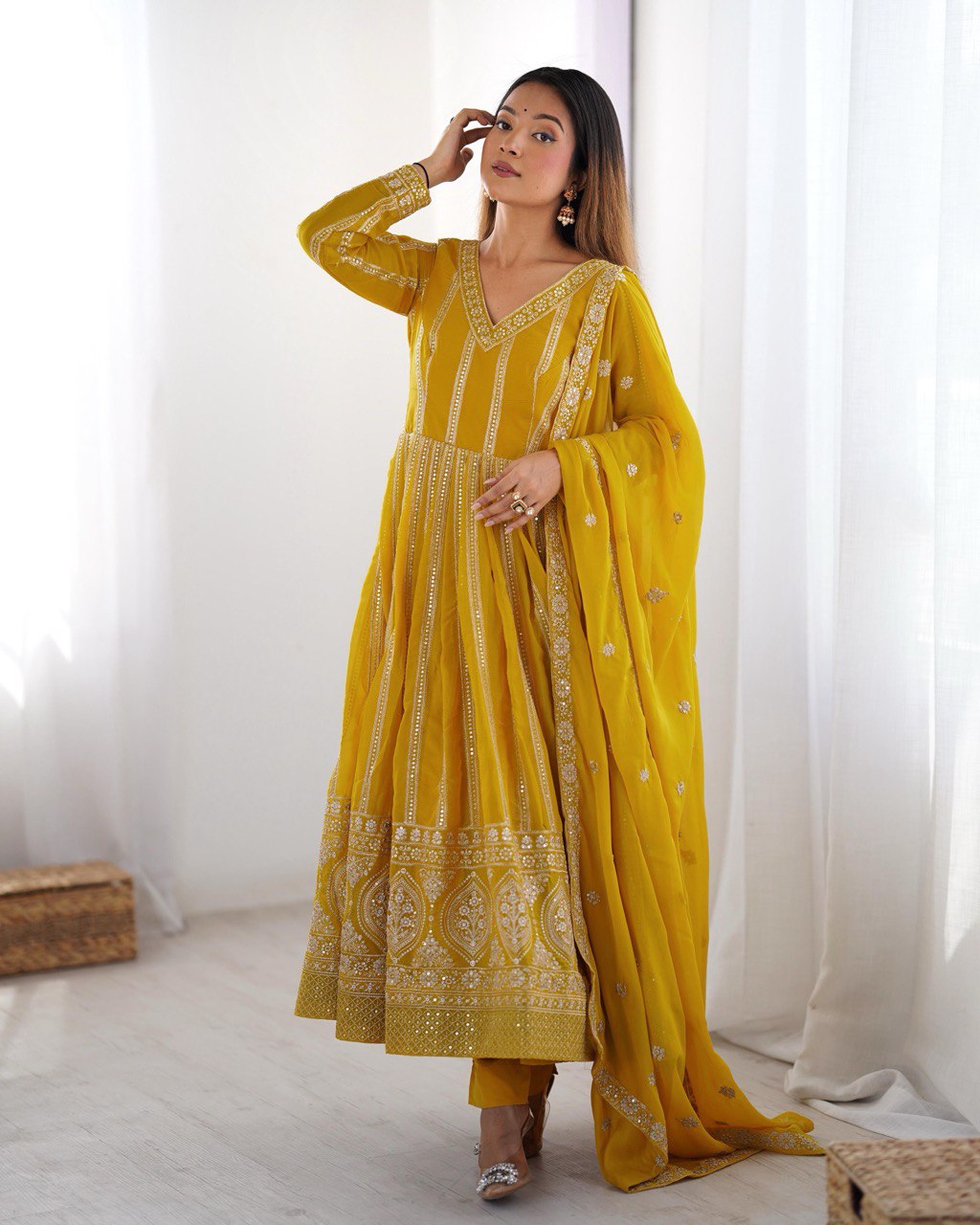 WOMEN'S WEAR SUMMER WEDDING SPECIAL SEQUENCE WORK GOWN