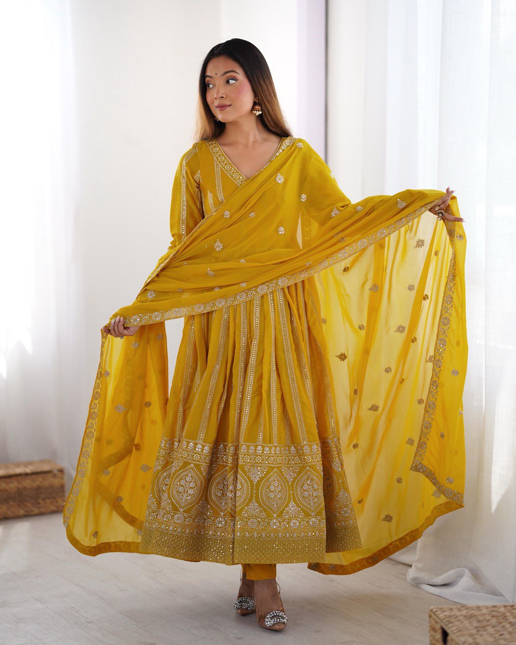 WOMEN'S WEAR SUMMER WEDDING SPECIAL SEQUENCE WORK GOWN