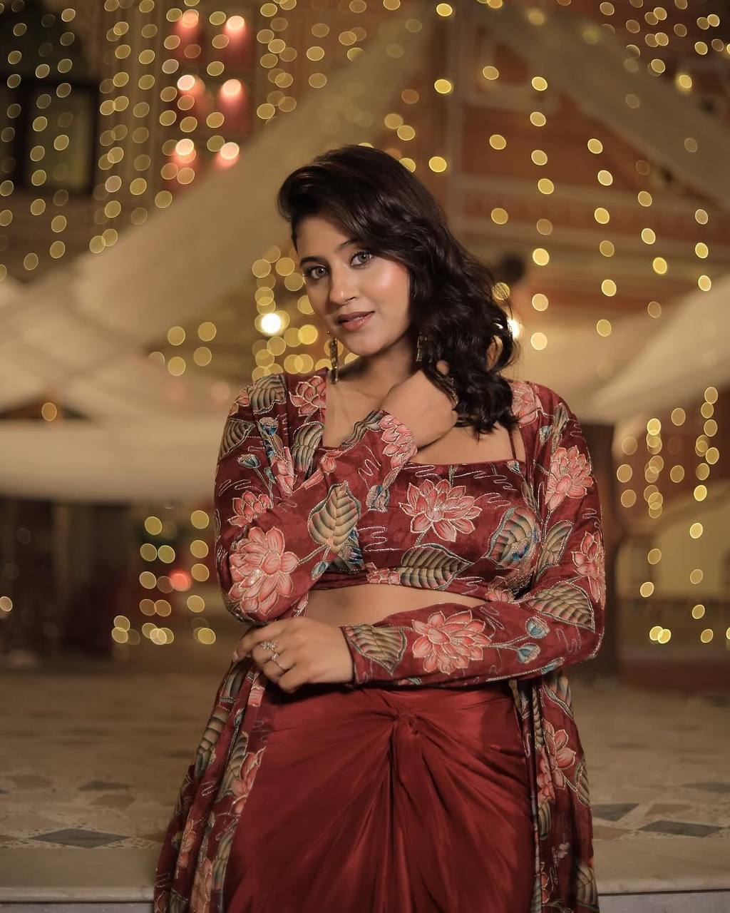 Free Size With Crape Silk And Fuillstitched Bottom Shrug Choli