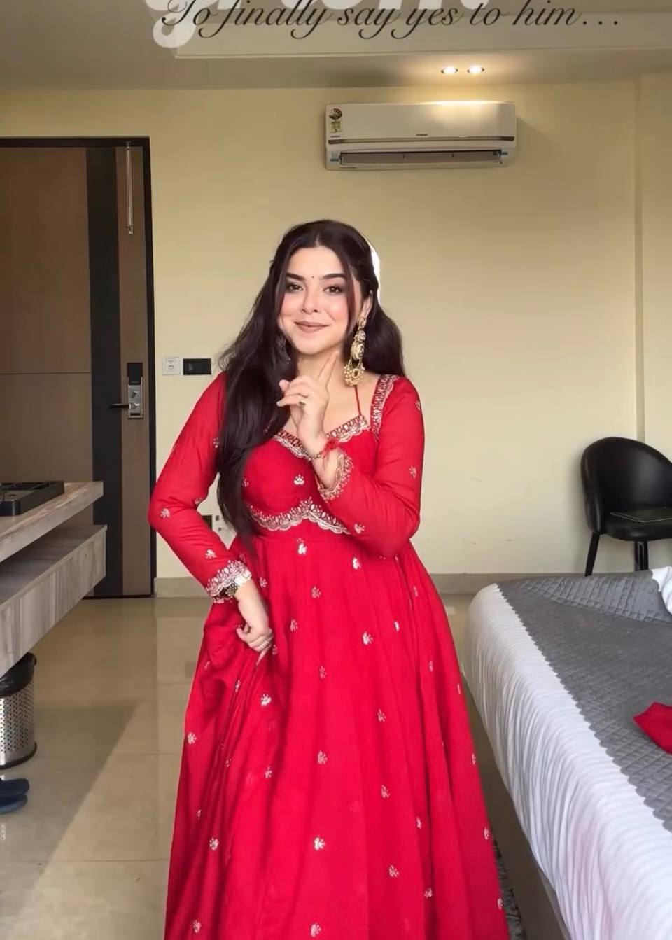 havy Foux Goargate Fabric in Gown