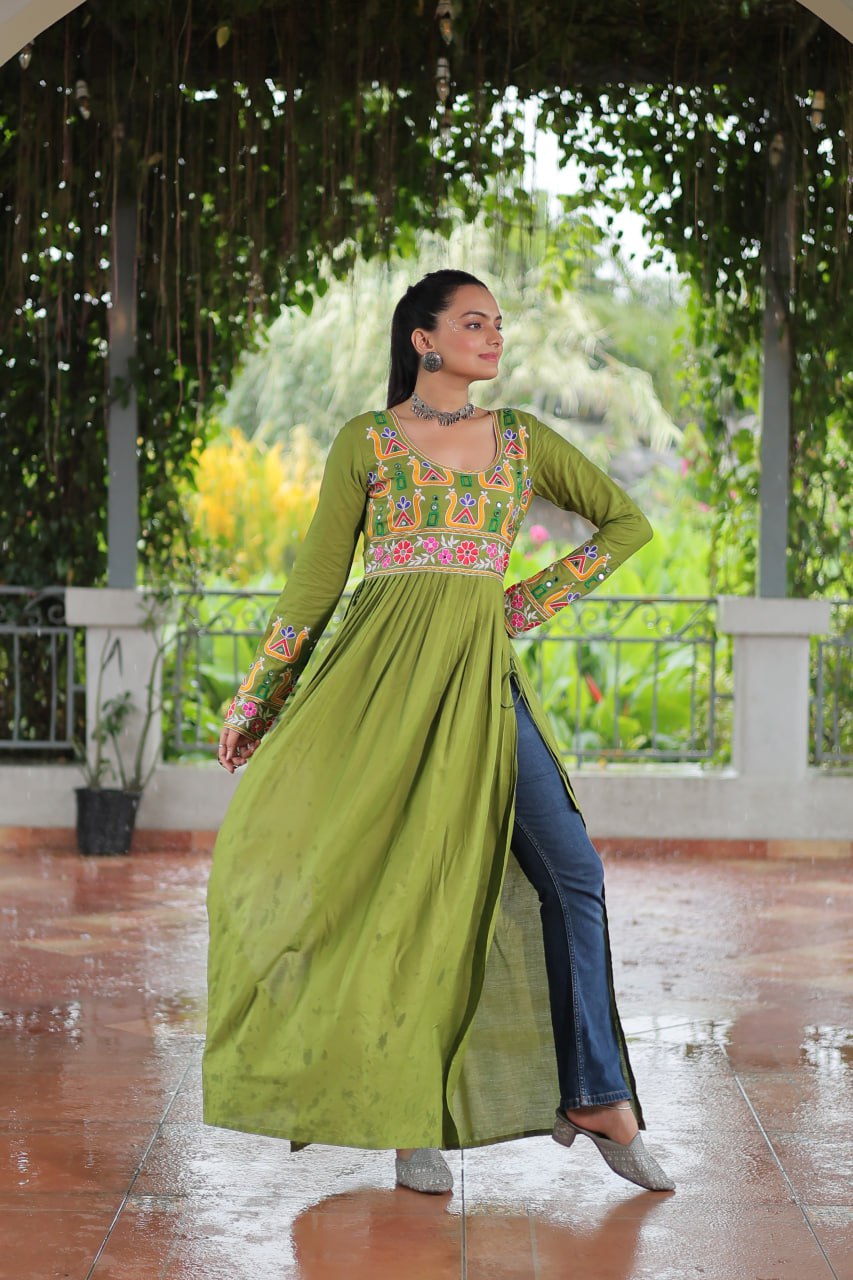 Navaratri Special Faux Georgette Leheriya Print Work Kurti