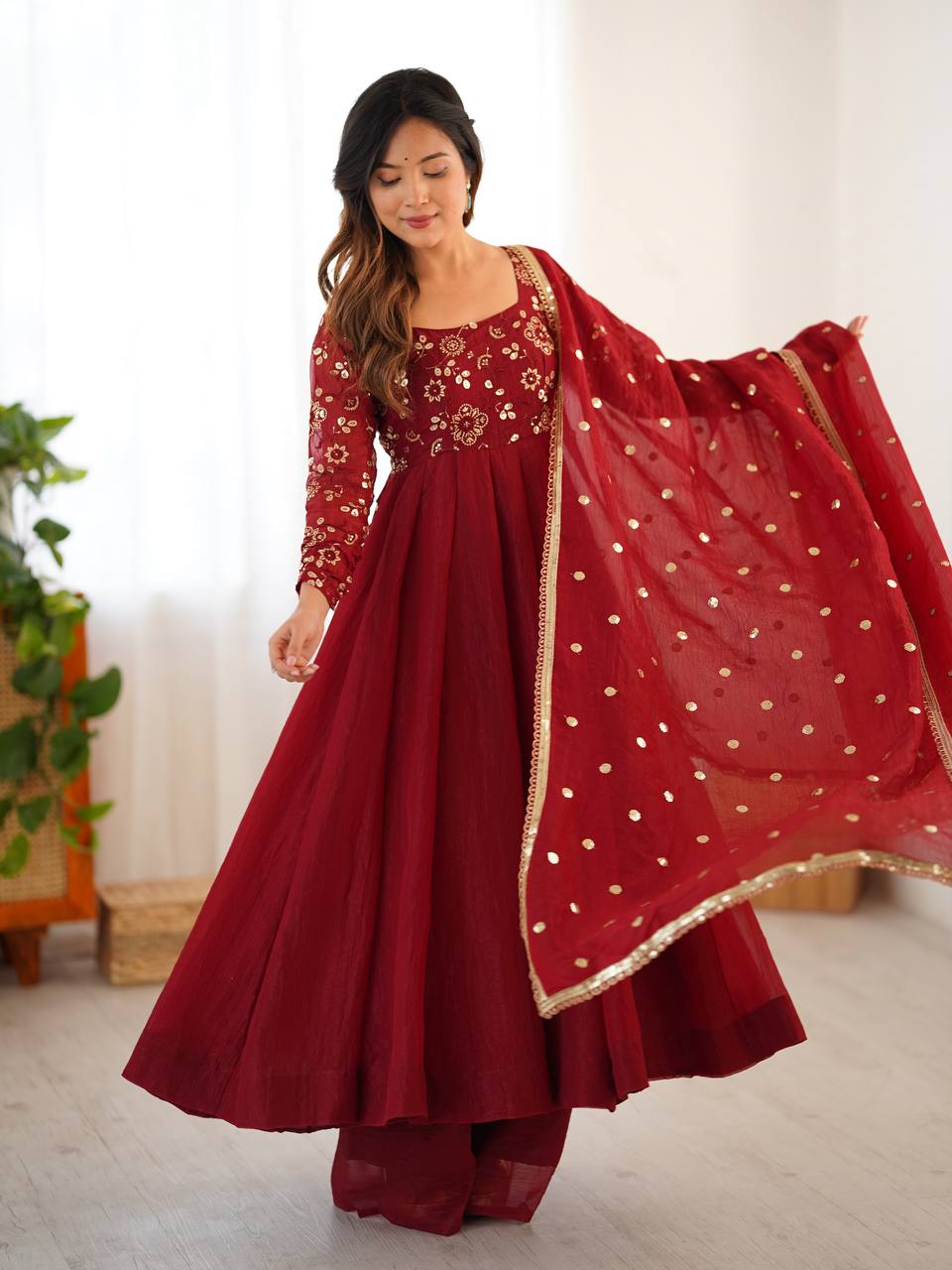 Red Color Crunchy Silk With Lace Border Top Plazzo