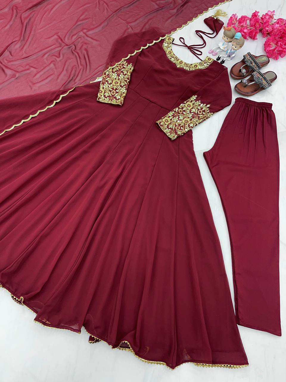 Launching New Party Wear Look Heavy Foux Georgette Anarkali Gown