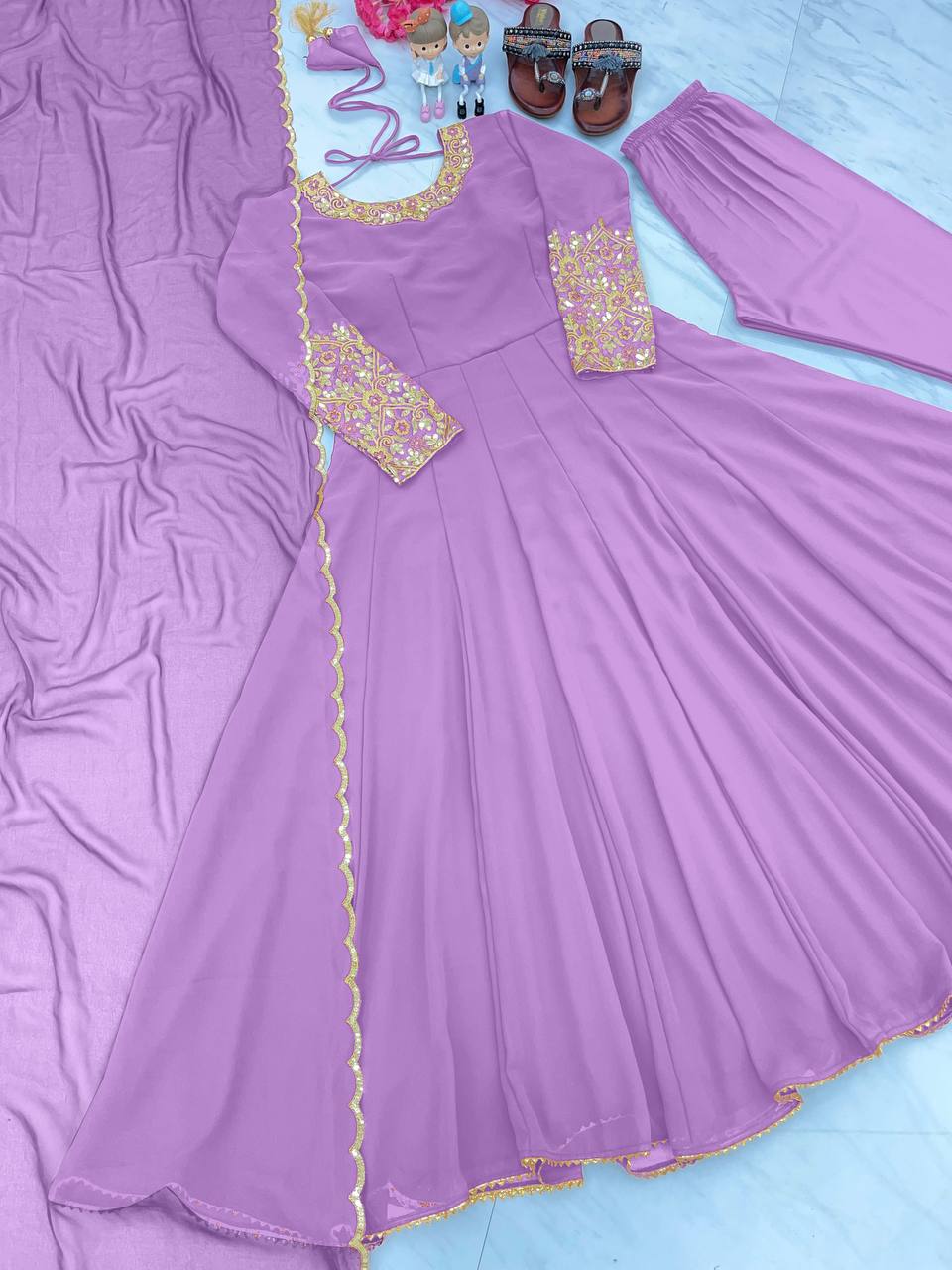 Launching New Party Wear Look Heavy Foux Georgette Anarkali Gown