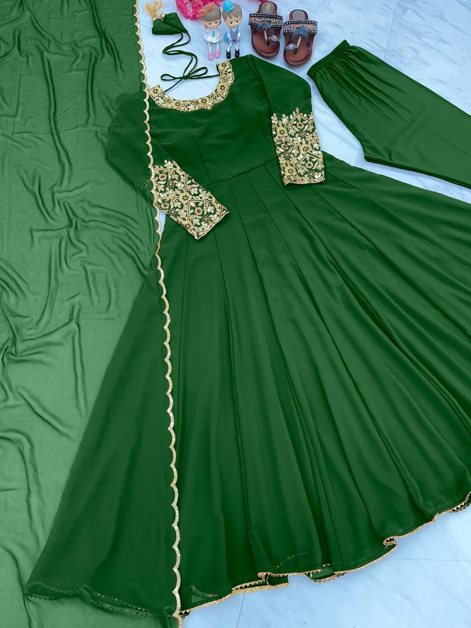 Launching New Party Wear Look Heavy Foux Georgette Anarkali Gown