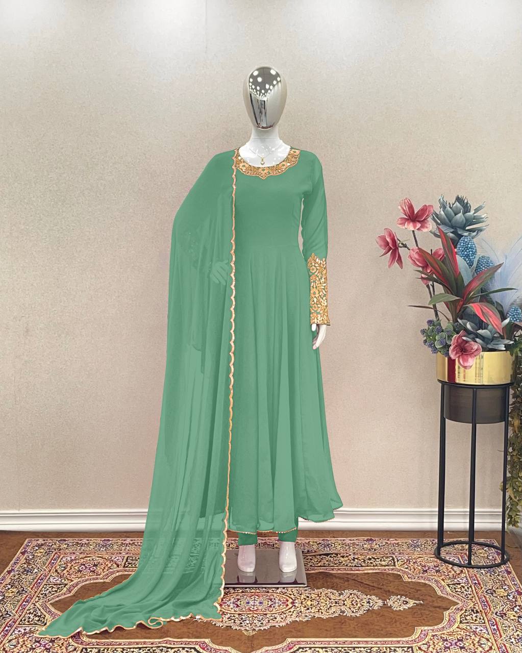 Launching New Party Wear Look Heavy Foux Georgette Anarkali Gown