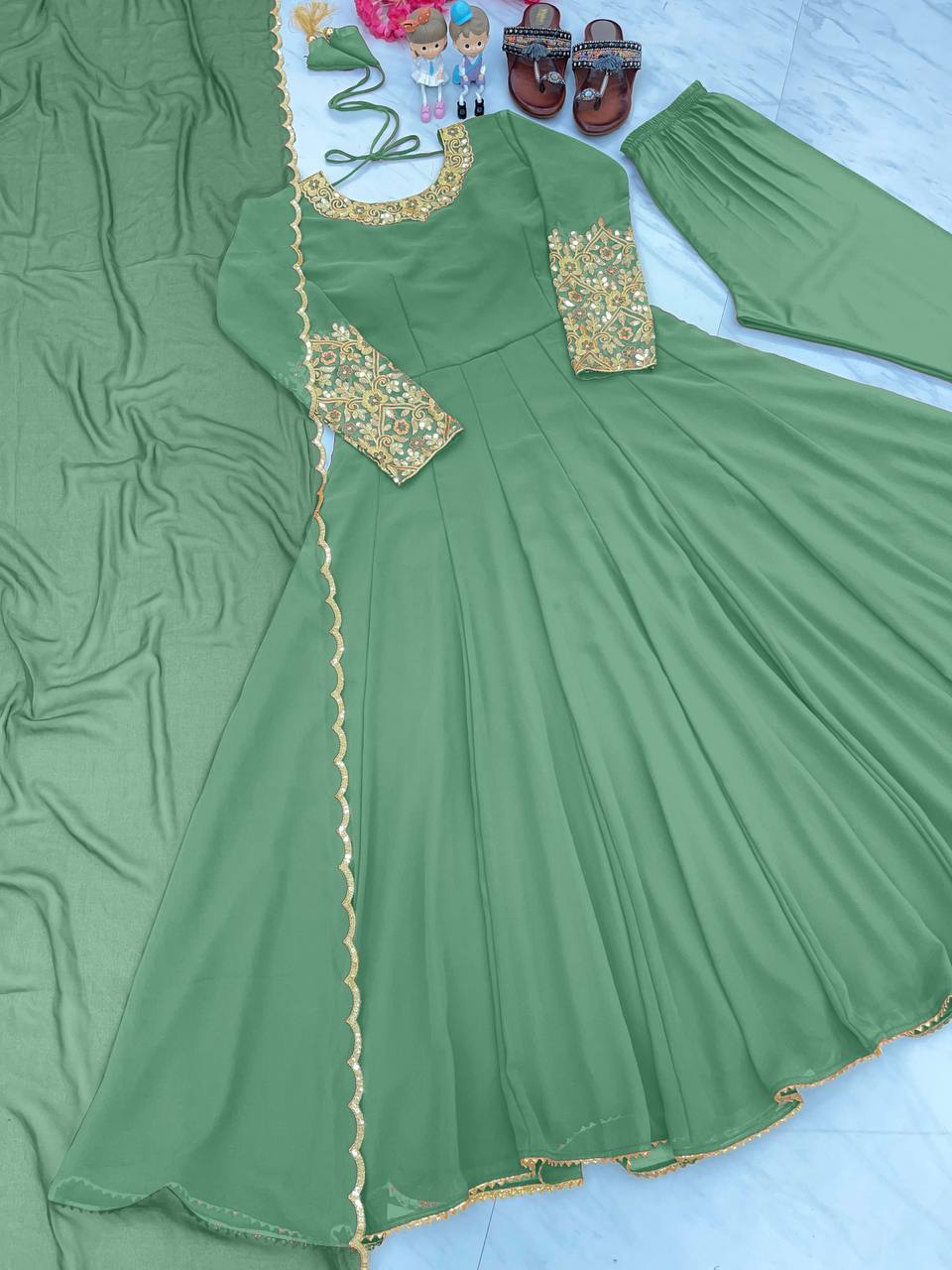 Launching New Party Wear Look Heavy Foux Georgette Anarkali Gown